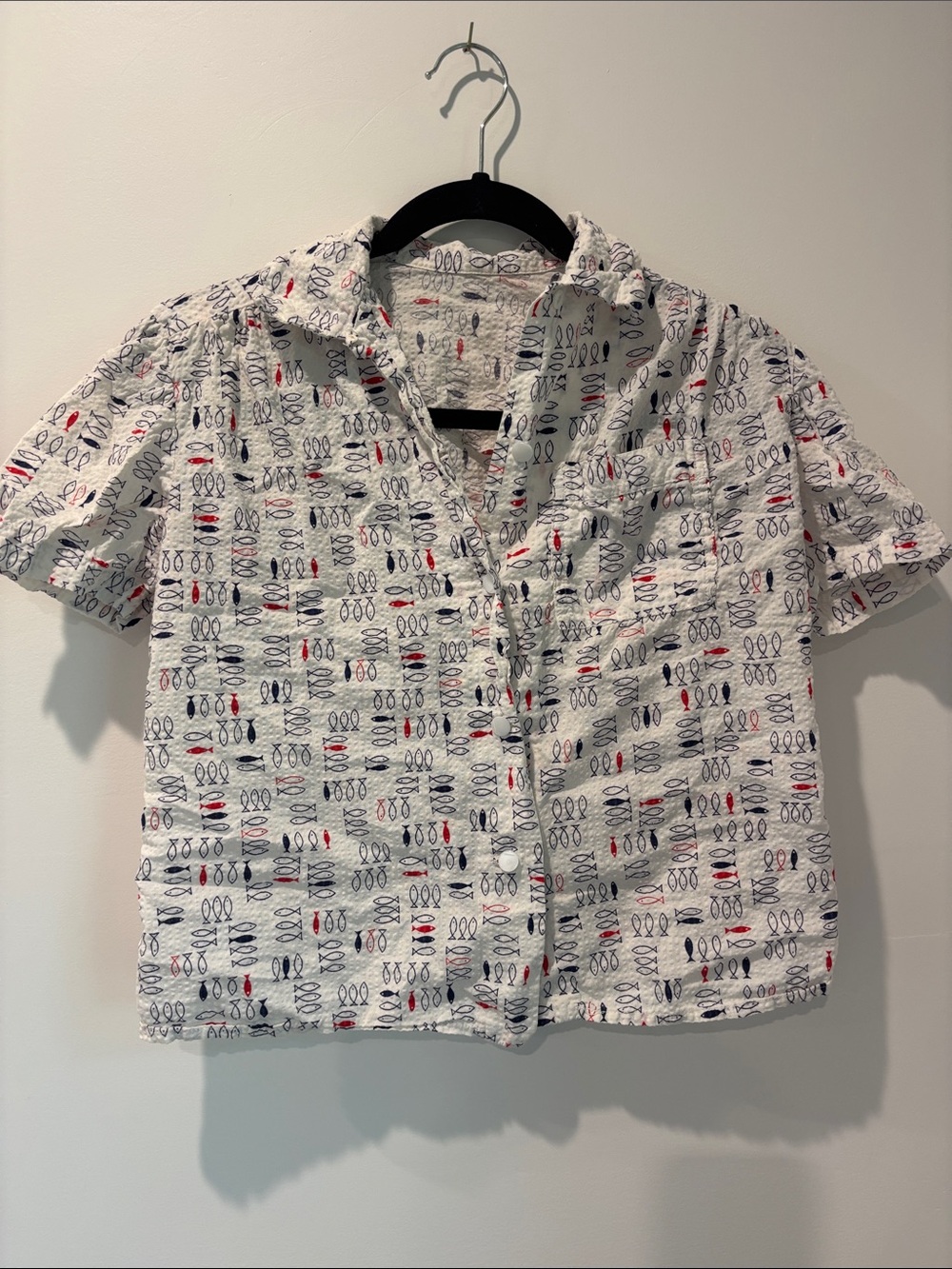 Vintage 80s Short-Sleeve Button-Down Shirt - White with Navy & Red fish Print